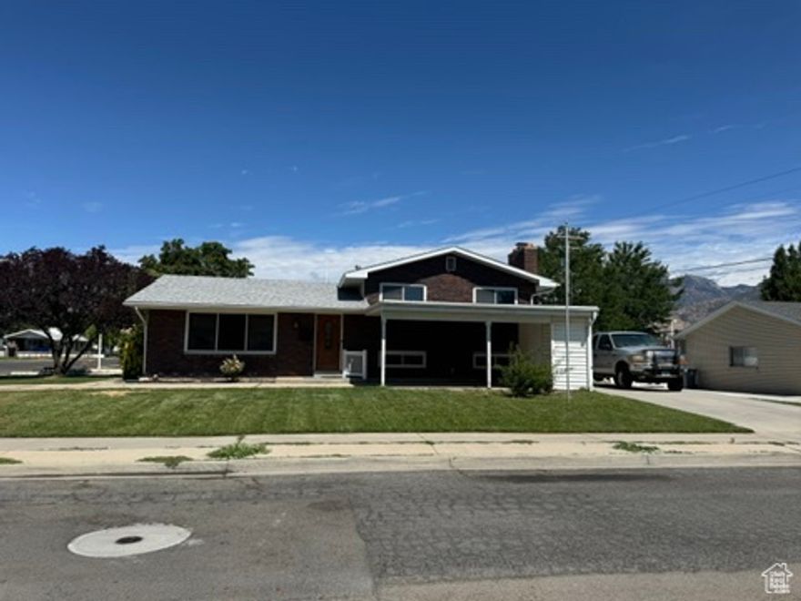This is a great home! New carpet in the living room, new LVP flooring in the kitchen, and furnace has been brought to code.  Upstairs bathroom has been updated. Original hardwood floors are underneath the carpet. Walk out basement. Close to schools, shopping, Art Dye Park, Evergreen Park, and the American Fork River Walk that connects to Murdock Canal Trail. Buyer to verify all square footage. Square footage obtained courtesy of the county records.