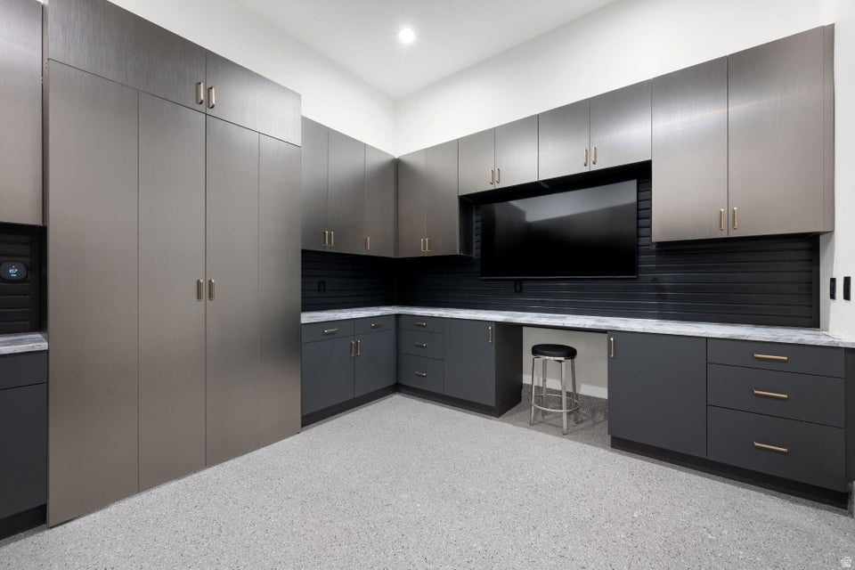 STONE CLIFF 18 AMD & EXT - Residential