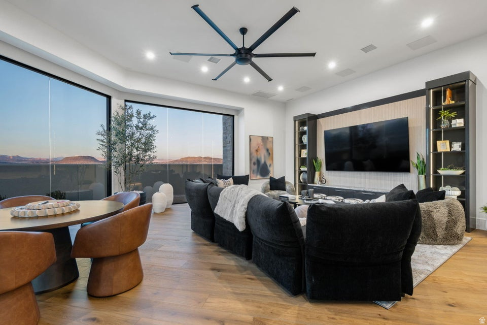 STONE CLIFF 18 AMD & EXT - Residential