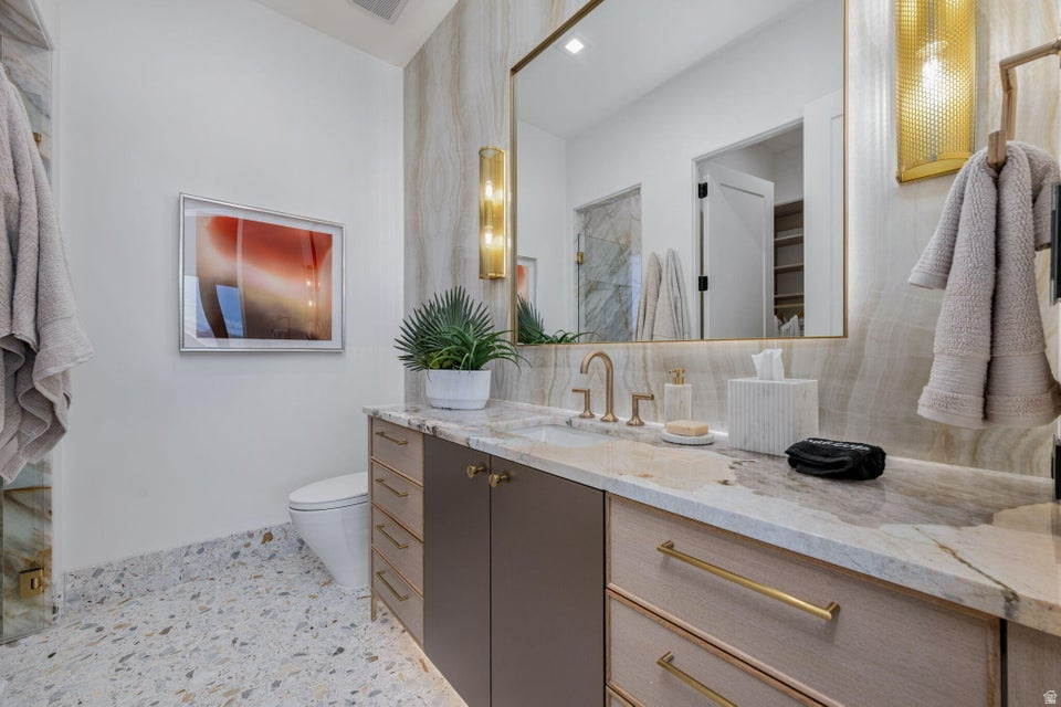 STONE CLIFF 18 AMD & EXT - Residential