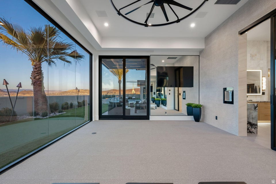 STONE CLIFF 18 AMD & EXT - Residential