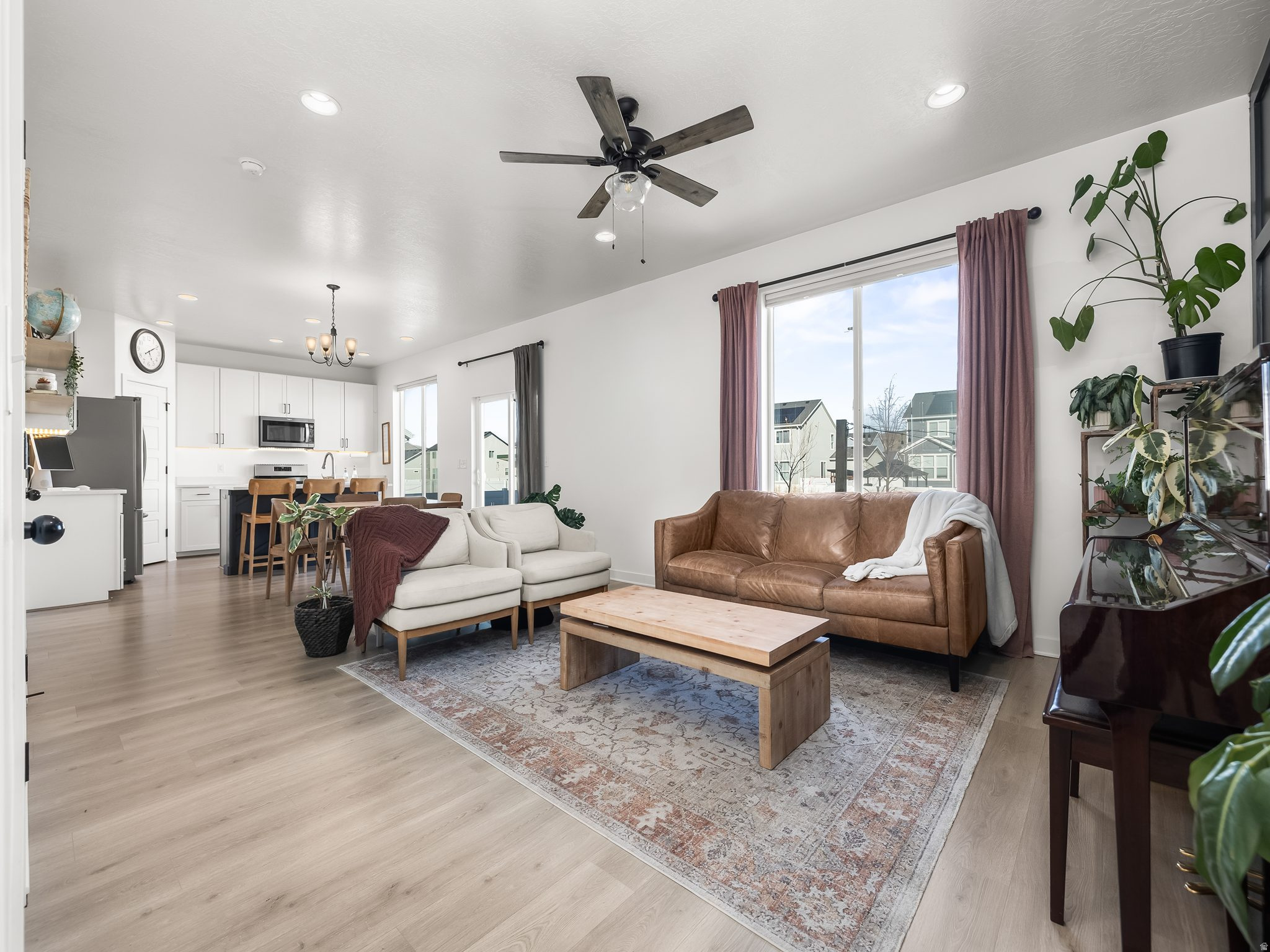 SUNSET RIDGE - Residential