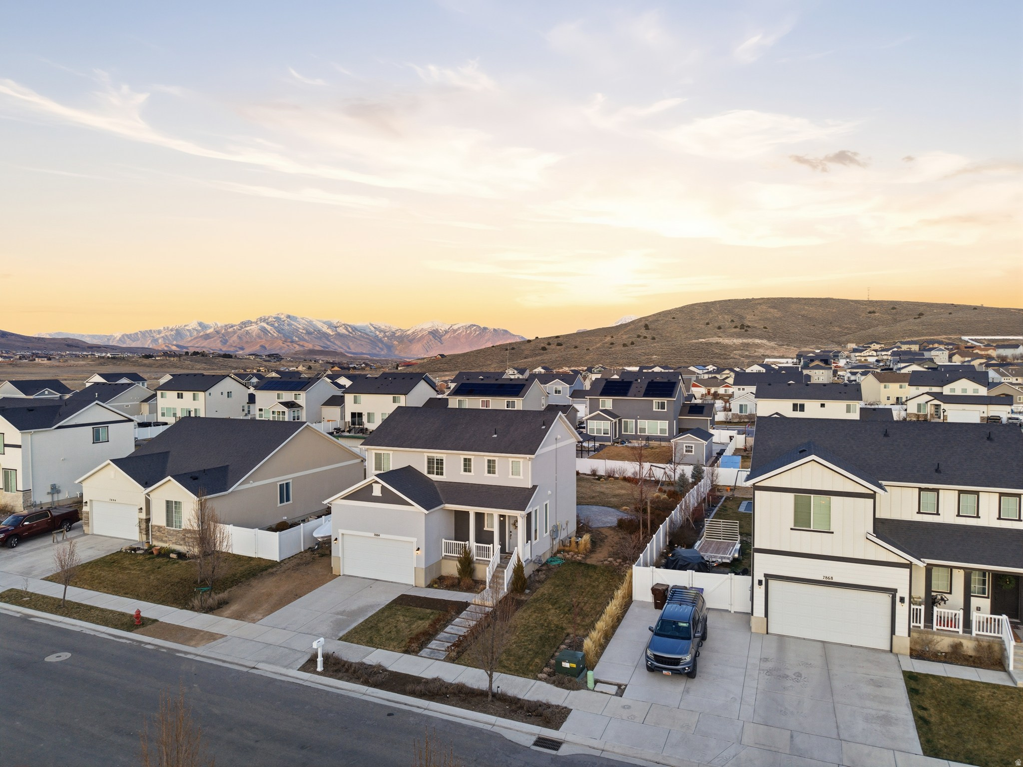 SUNSET RIDGE - Residential