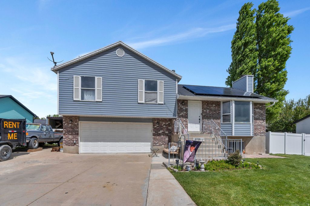 Photo of 3706 W CHRISTY WAY, Taylorsville, UT 84129 (MLS # 2153467)
