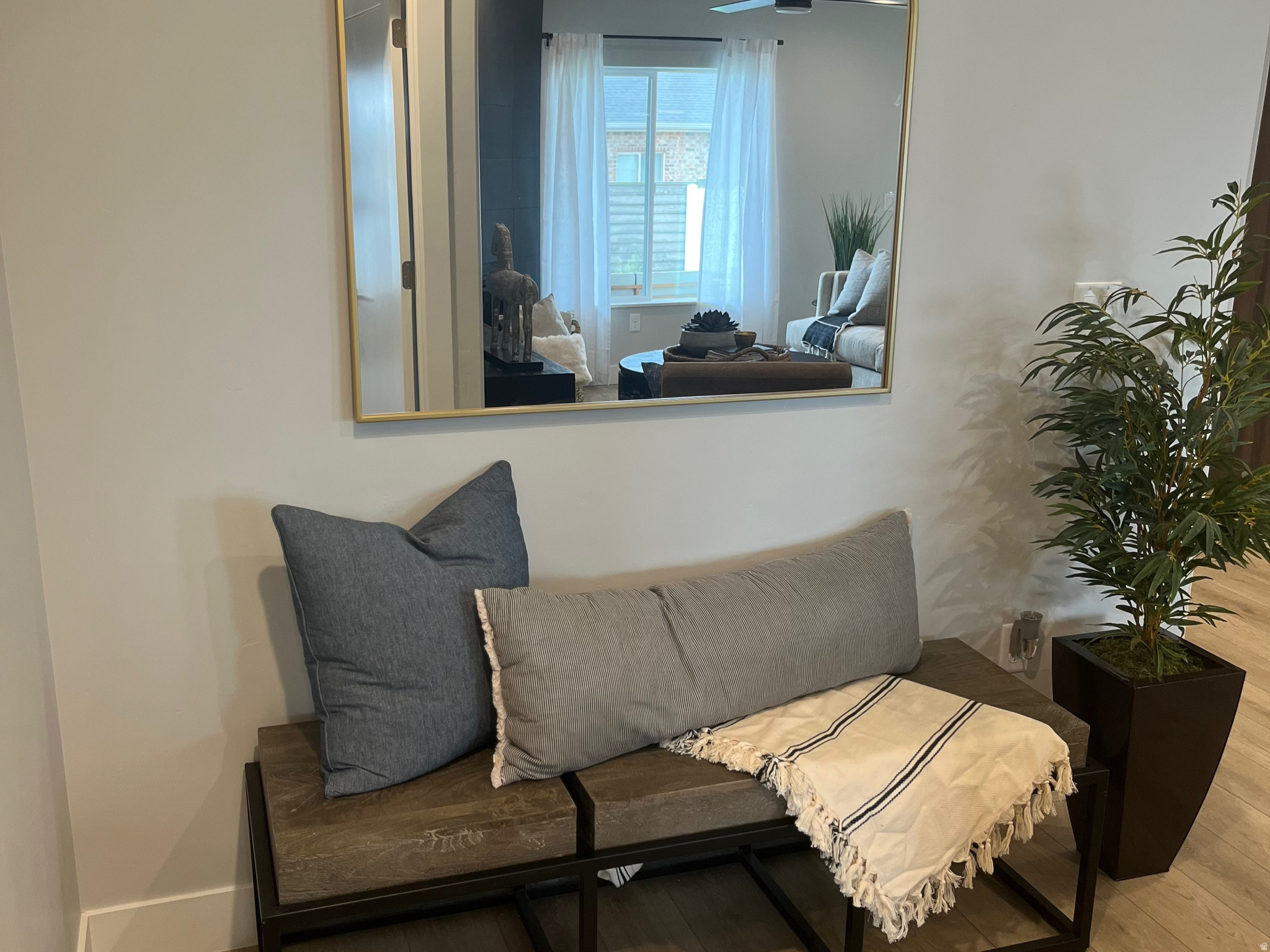 SADIE'S GLENN - Residential