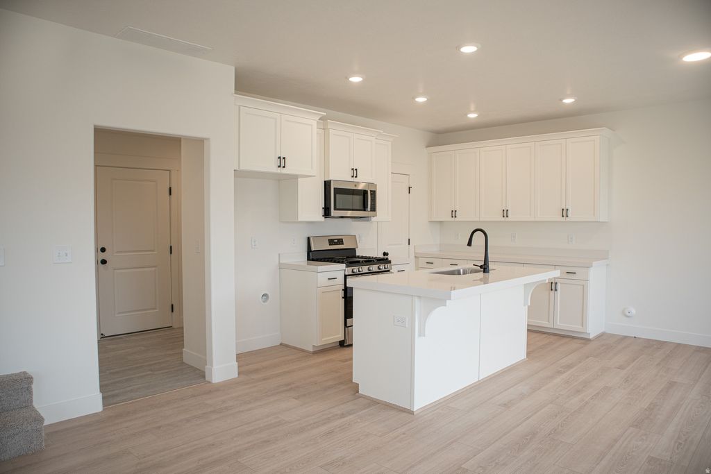 Photo of 593 N 410 E LOT #20, Salem, UT 84653 (MLS # 2153877)