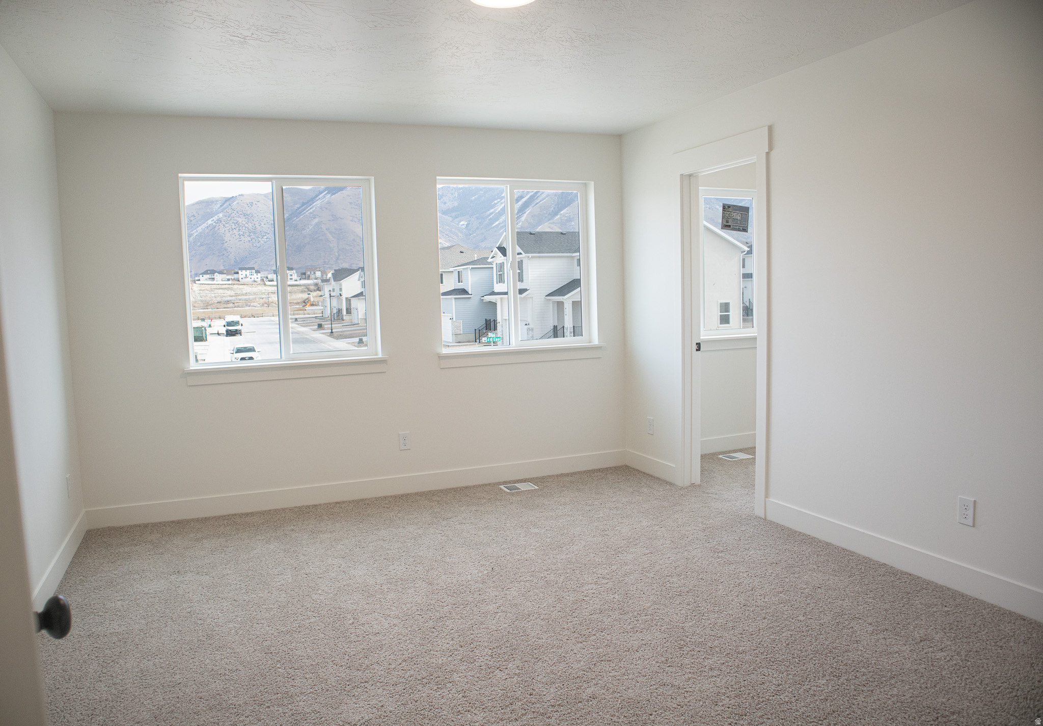 SALEM FIELDS - Residential