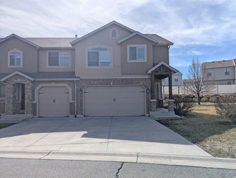 Townhouse For Sale - 1781 W 5050<br/> Roy, UT 84067