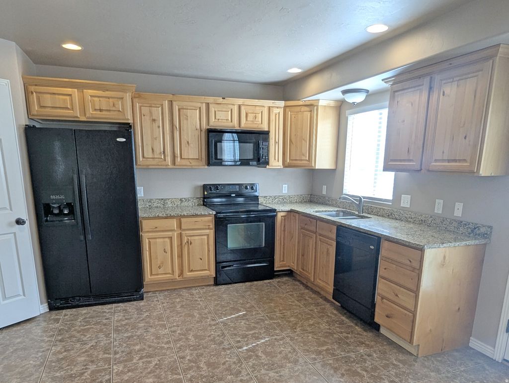 Photo of 1781 W 5050 S, Roy, UT 84067 (MLS # 2143182)