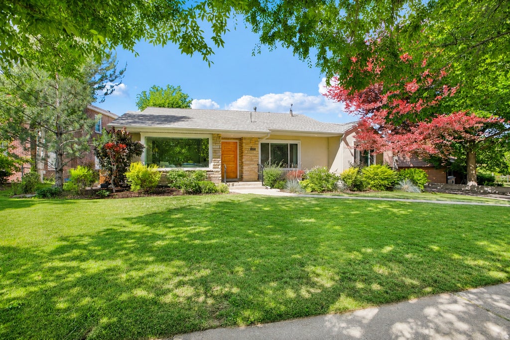 Photo of 2020 E HERBERT AVE S, Salt Lake City, UT 84108 (MLS # 2165825)