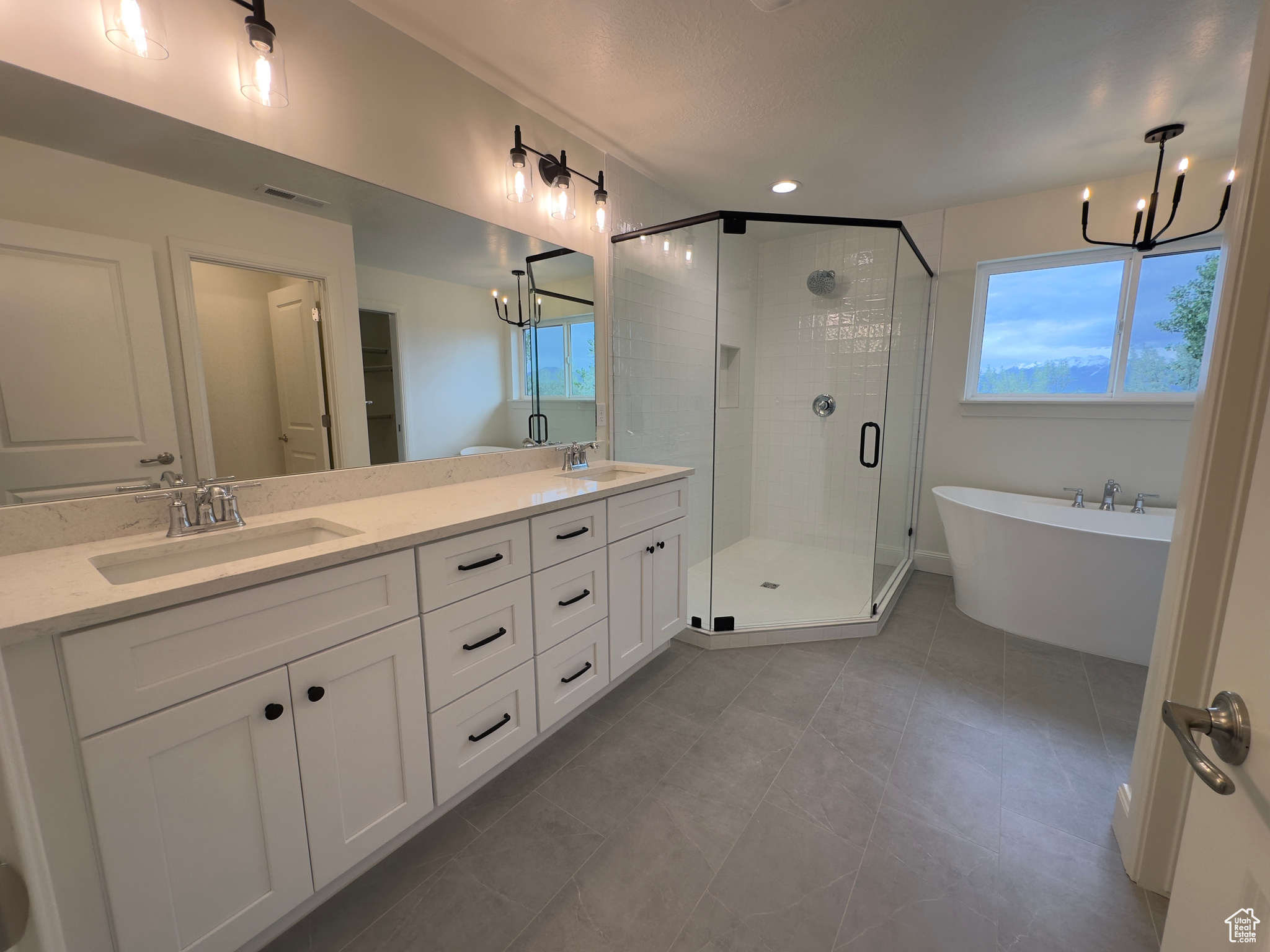 DAVIS FARMS ENTERPRISES, LLC - Residential