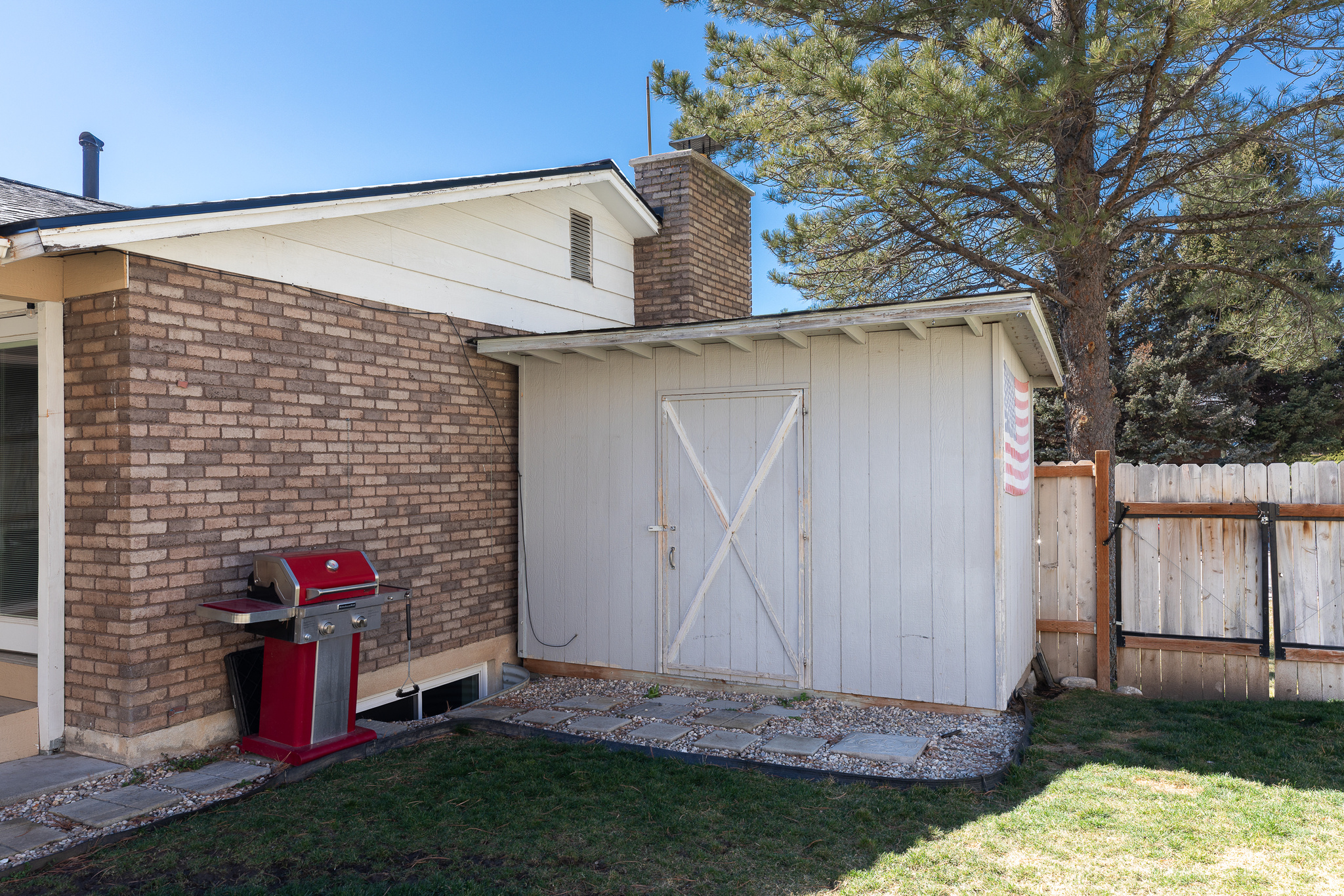 CLARMONT PLAZA - Residential