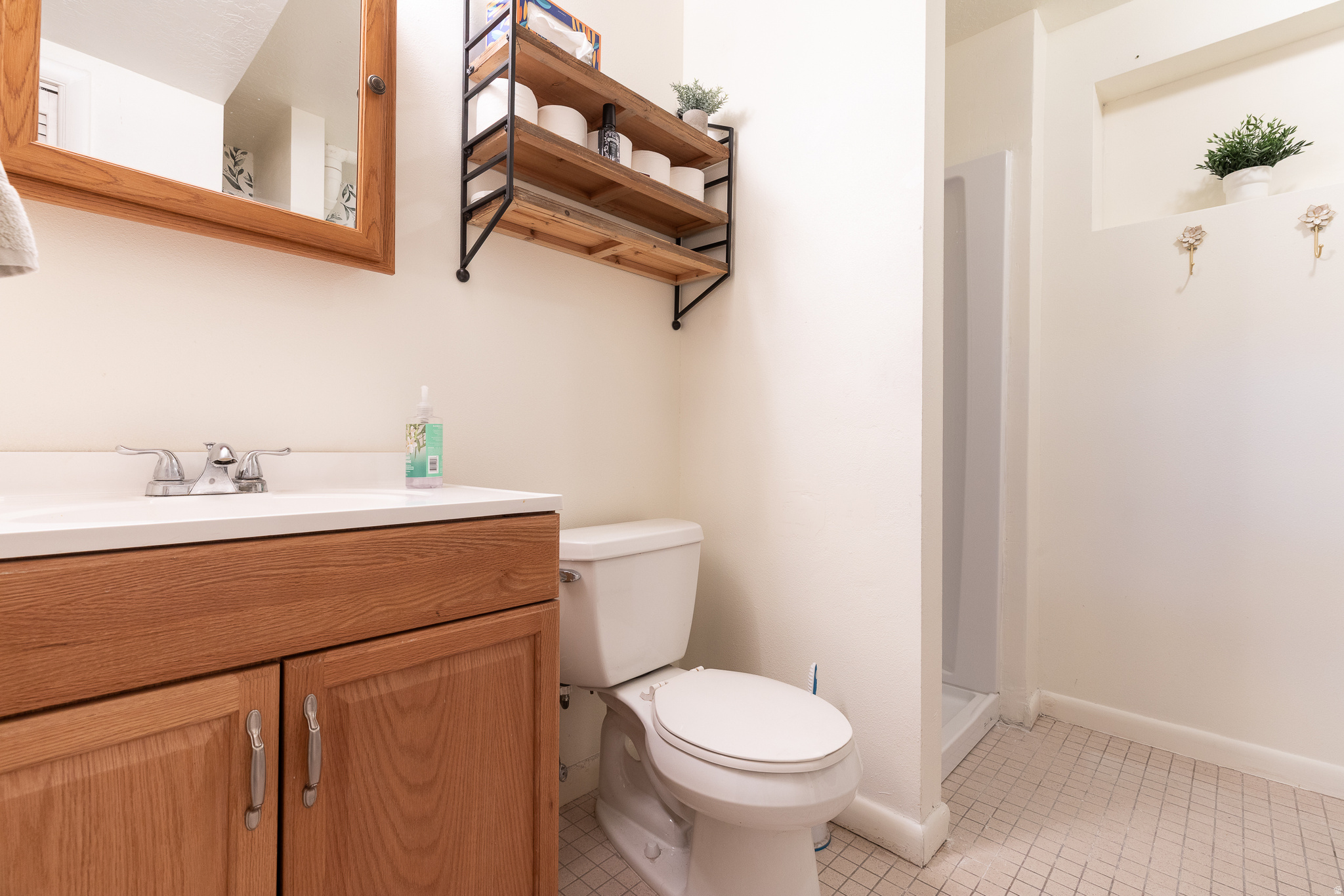 CLARMONT PLAZA - Residential