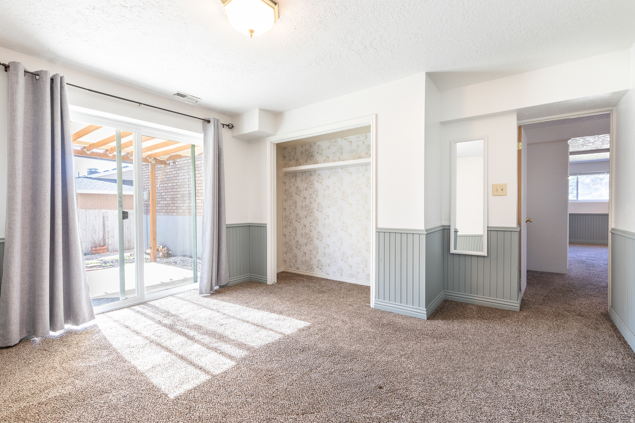 CLARMONT PLAZA - Residential