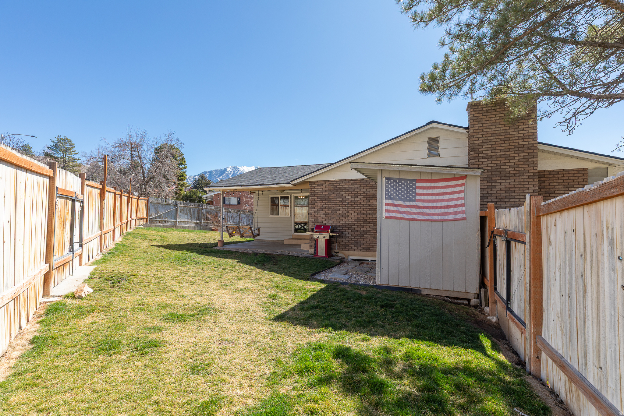 CLARMONT PLAZA - Residential