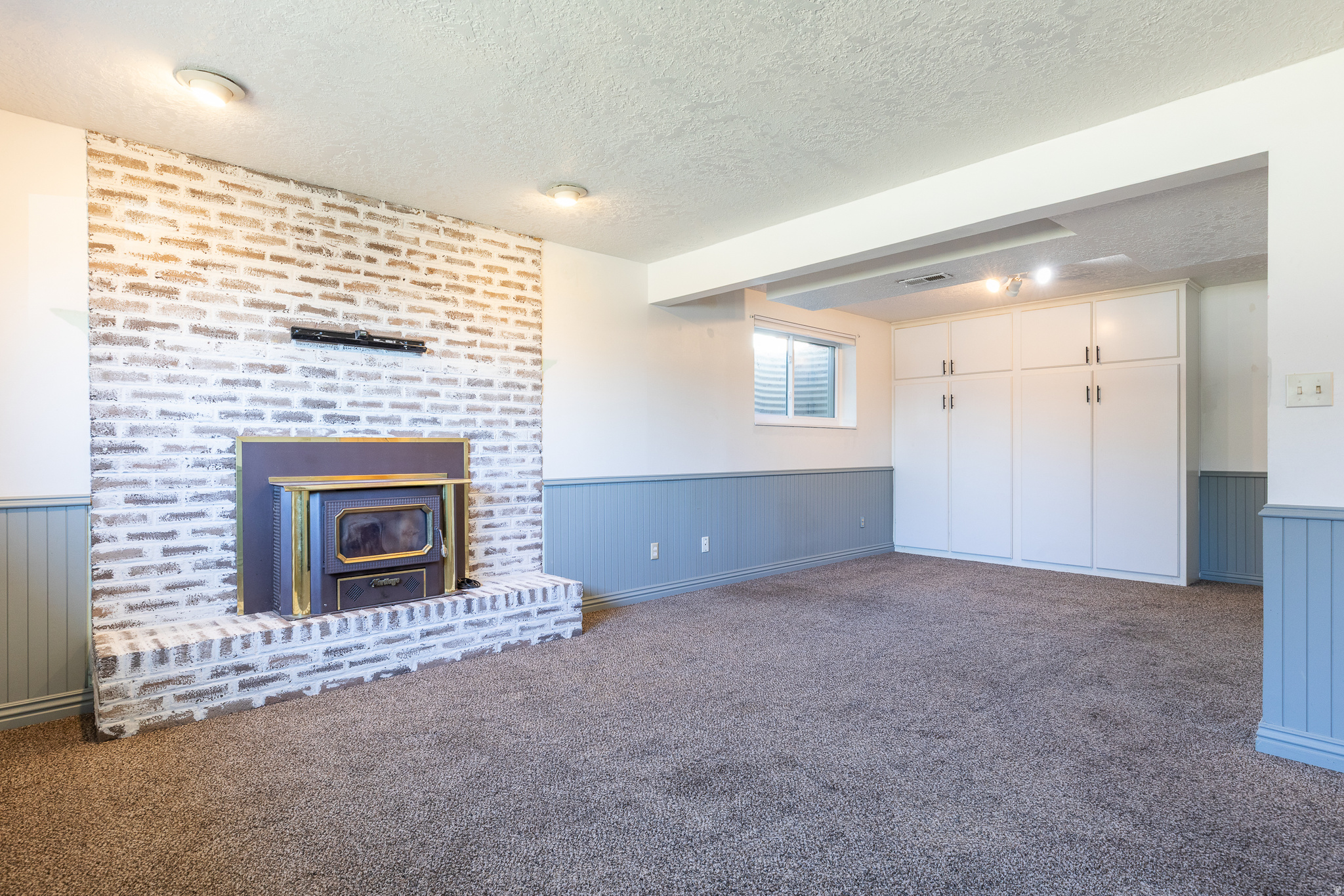 CLARMONT PLAZA - Residential