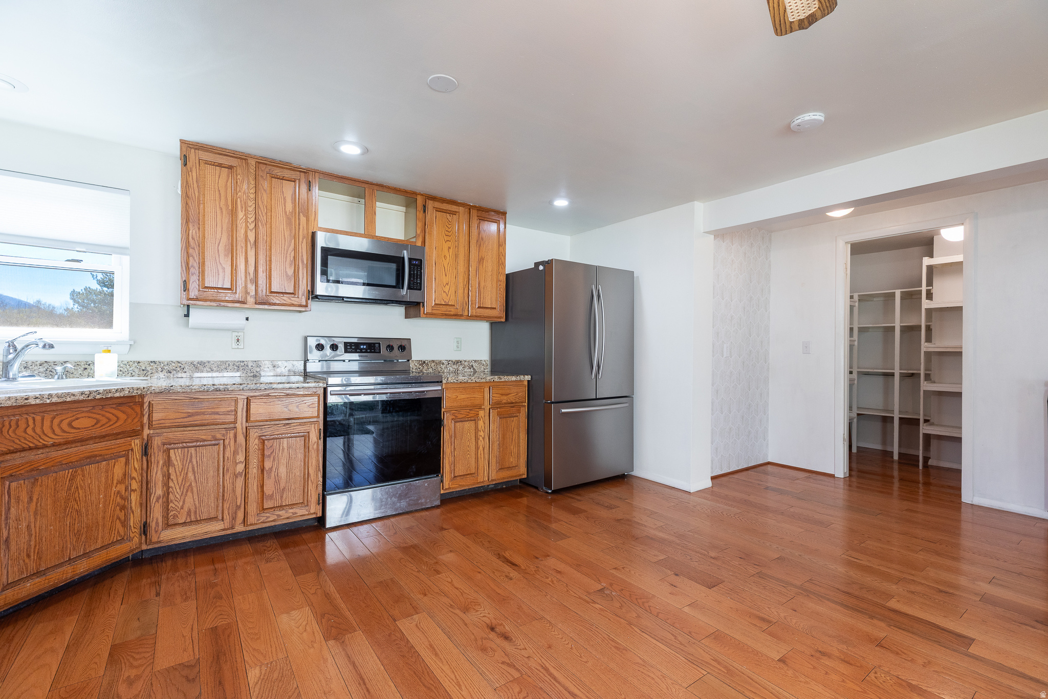 CLARMONT PLAZA - Residential