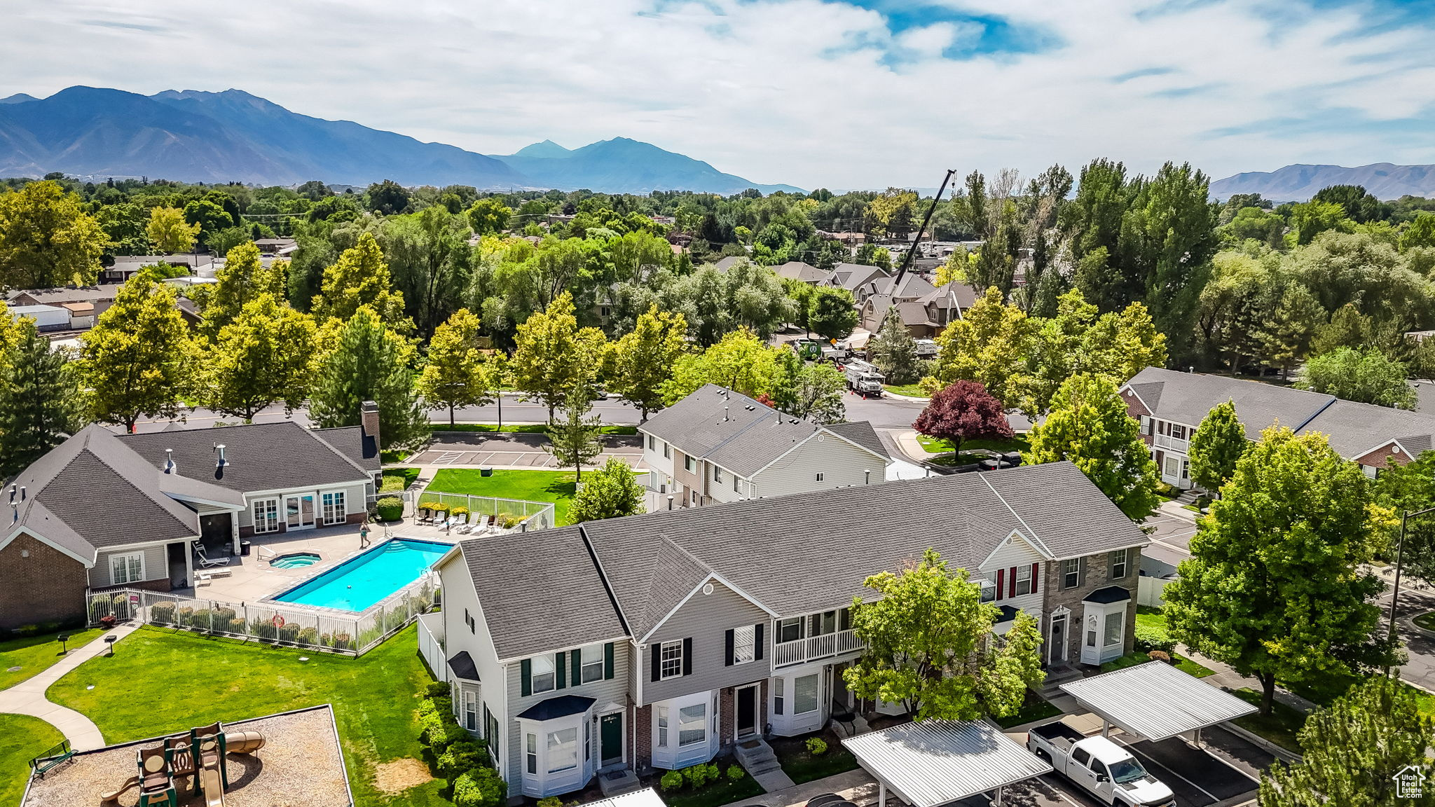 THE WILLOWS - Residential