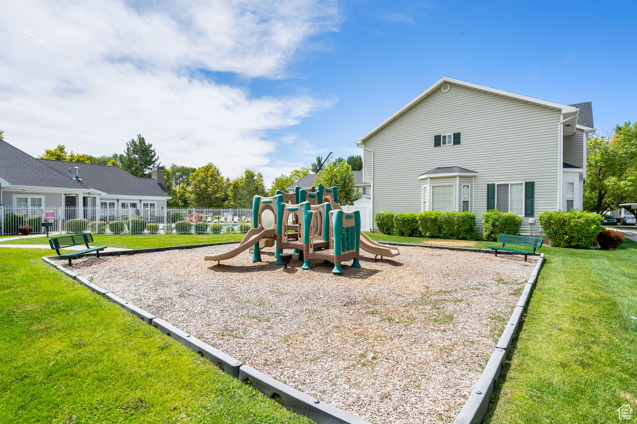 THE WILLOWS - Residential