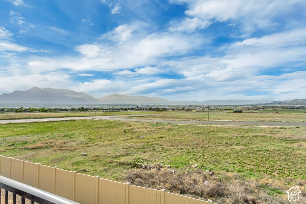 Photo of 927 W CORAL CHARM WAY #M202, Saratoga Springs, UT 84045 (MLS # 2189764)