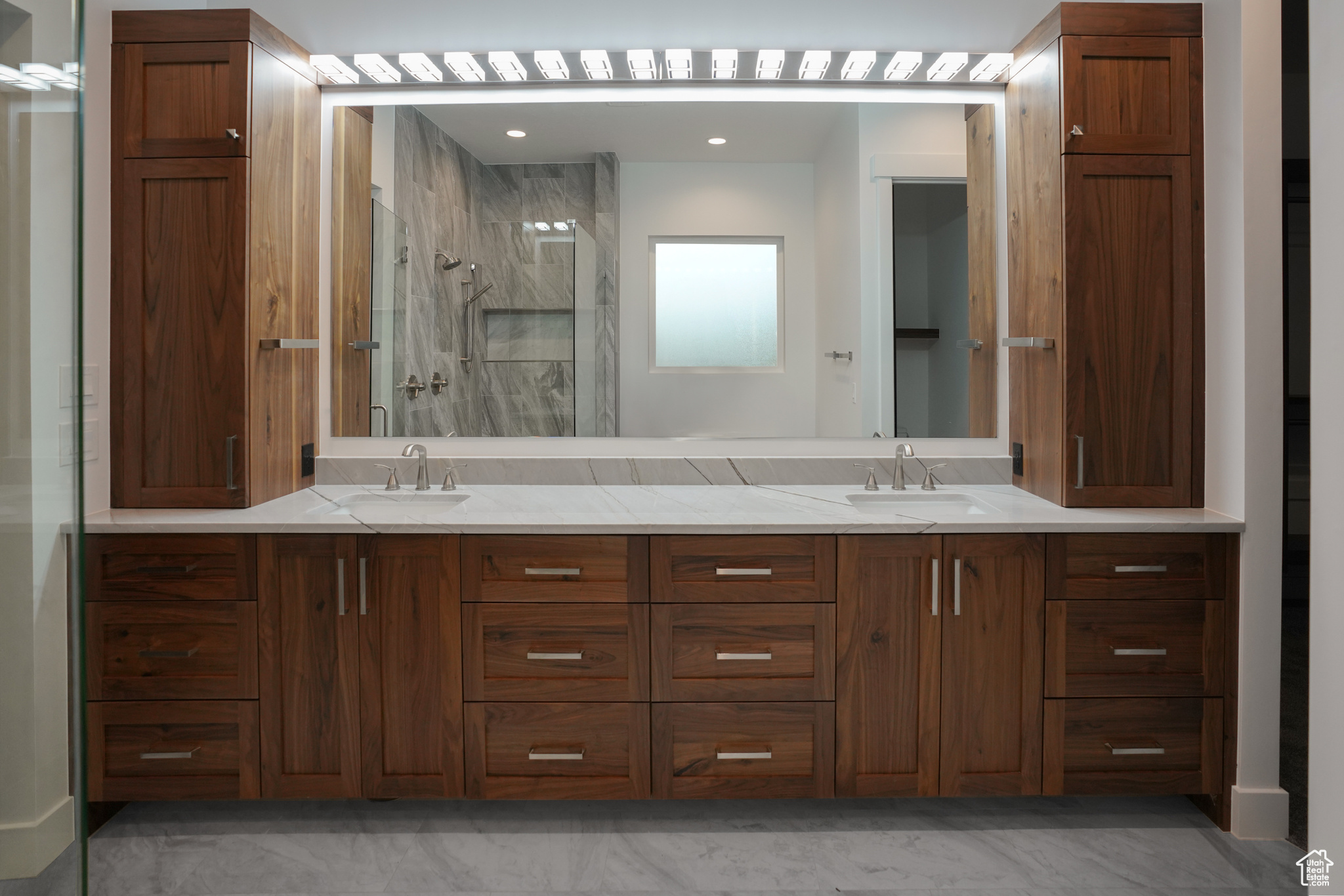 TIMBER LAKES - Residential