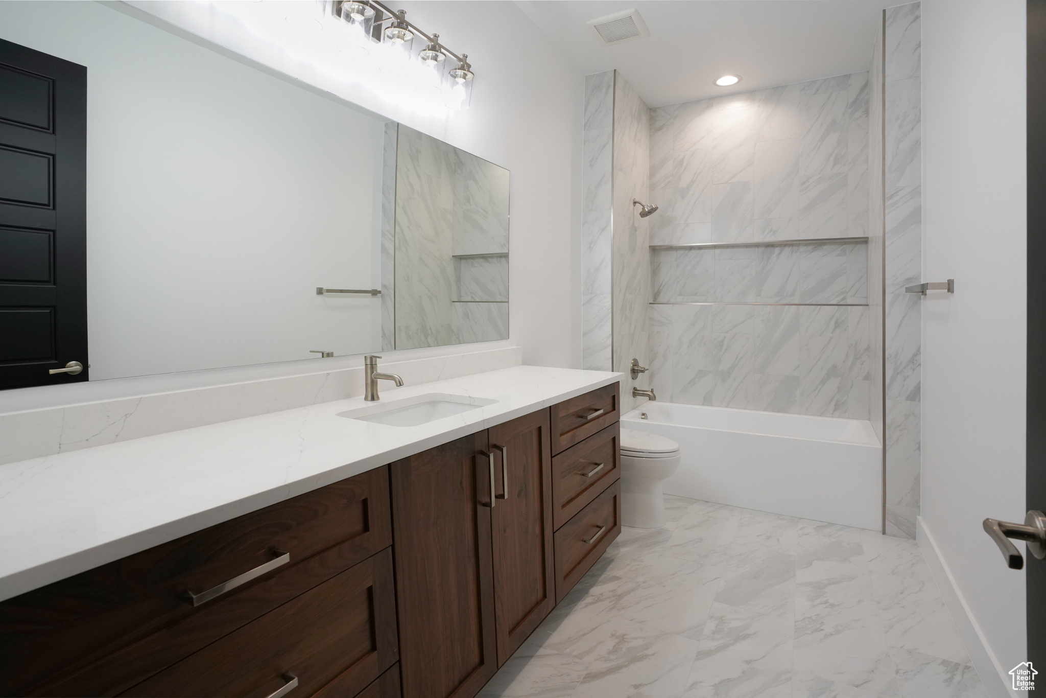 TIMBER LAKES - Residential