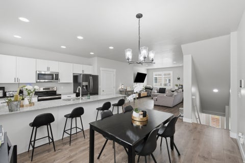 Townhouse For Sale - 3667 W Evening Sky Ln<br/> South Jordan, UT 84009