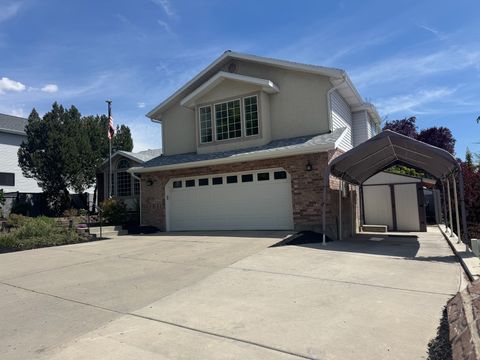 Tiny photo for 1062 E 100 S, Lindon, UT 84042 (MLS # 2159434)