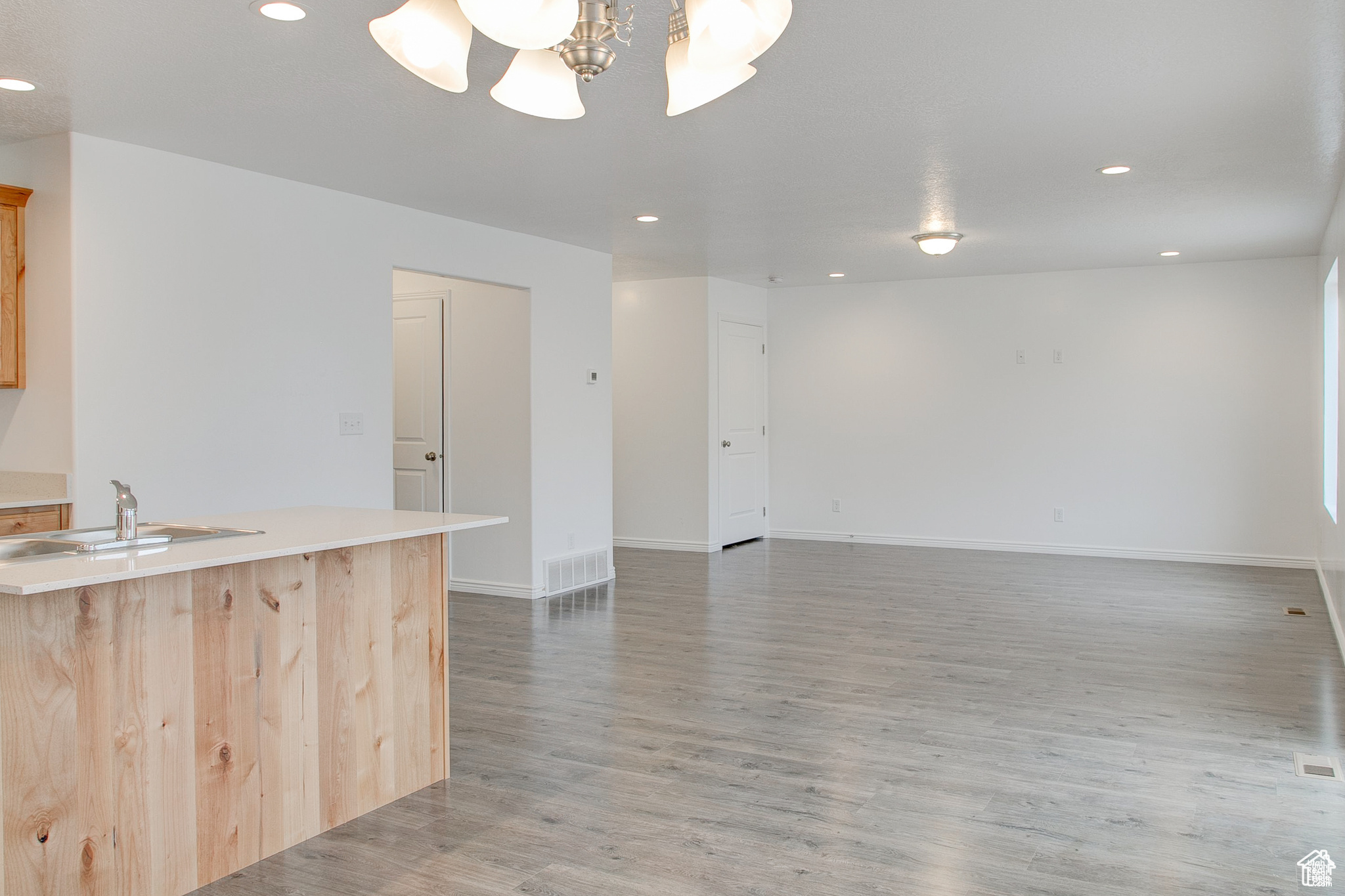 MELLOR AT SPANISH FORK - Residential