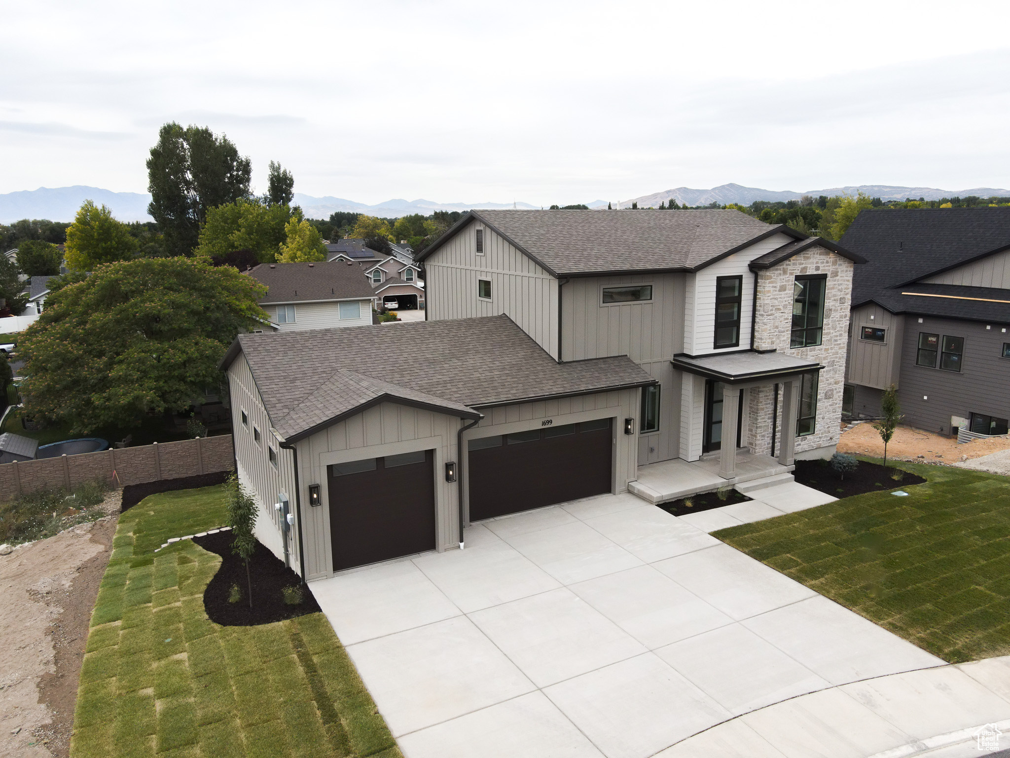 SIENA HEIGHTS - Residential