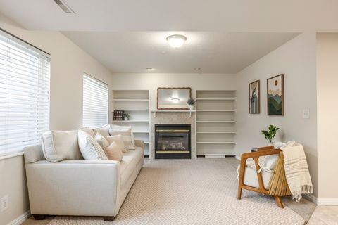 Tiny photo for 1930 E ASPEN LEAF PL, Draper, UT 84020 (MLS # 2153183)
