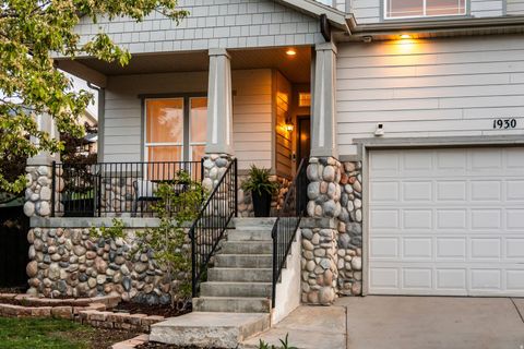 Tiny photo for 1930 E ASPEN LEAF PL, Draper, UT 84020 (MLS # 2153183)