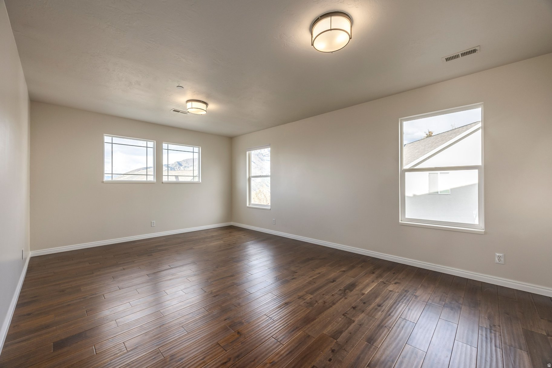 OAK VISTA SUNCREST - Residential