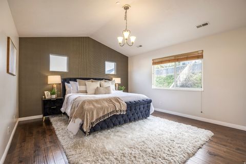 Tiny photo for 1930 E ASPEN LEAF PL, Draper, UT 84020 (MLS # 2153183)