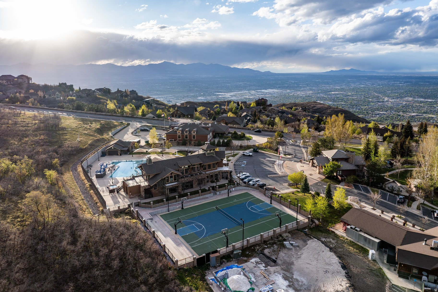 OAK VISTA SUNCREST - Residential