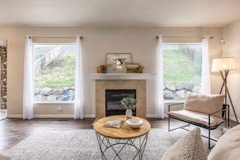Tiny photo for 1930 E ASPEN LEAF PL, Draper, UT 84020 (MLS # 2153183)