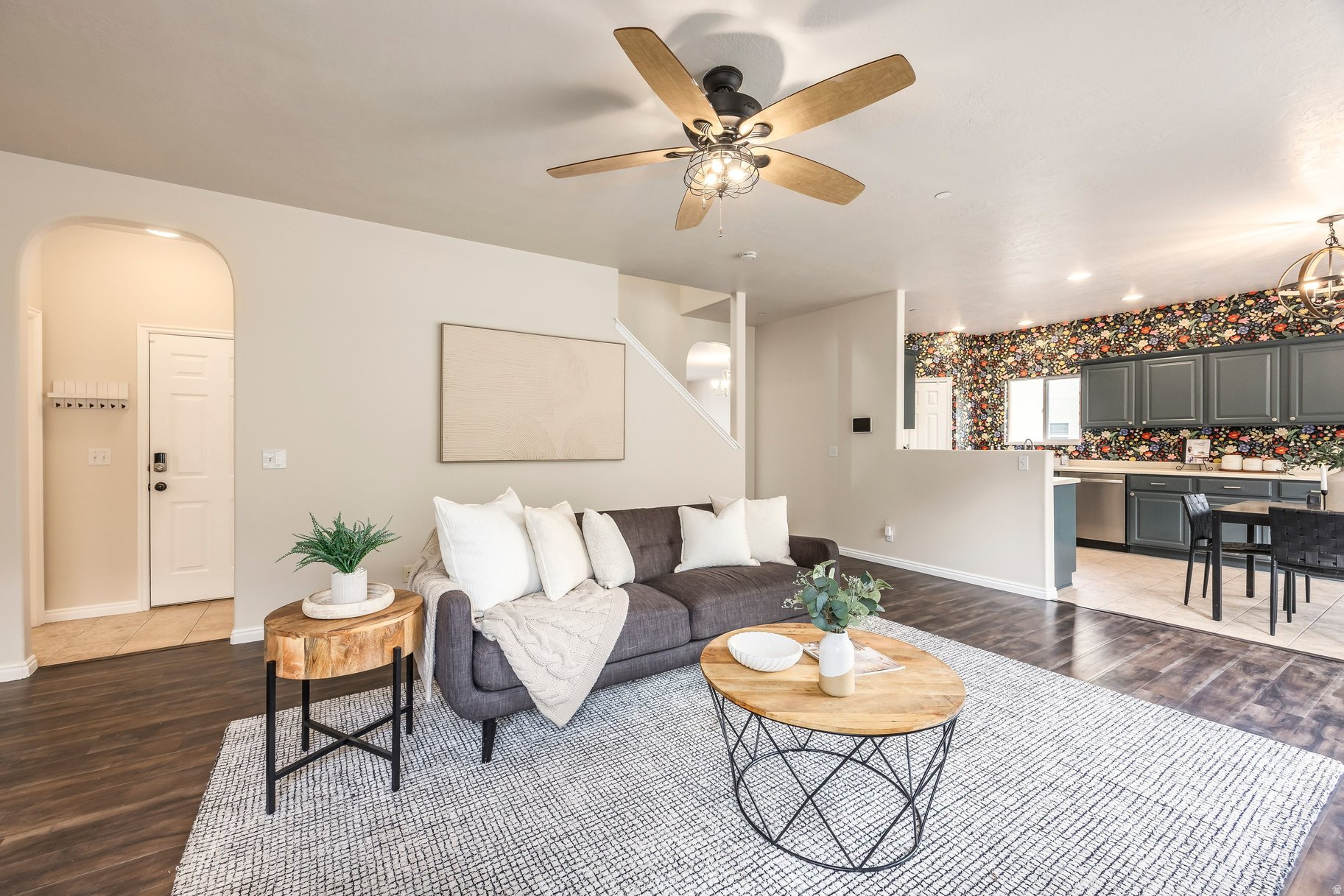 OAK VISTA SUNCREST - Residential