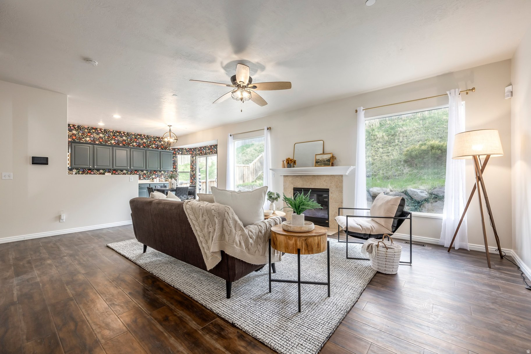 OAK VISTA SUNCREST - Residential