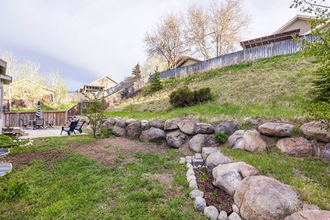 Tiny photo for 1930 E ASPEN LEAF PL, Draper, UT 84020 (MLS # 2153183)