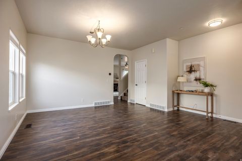 Tiny photo for 1930 E ASPEN LEAF PL, Draper, UT 84020 (MLS # 2153183)