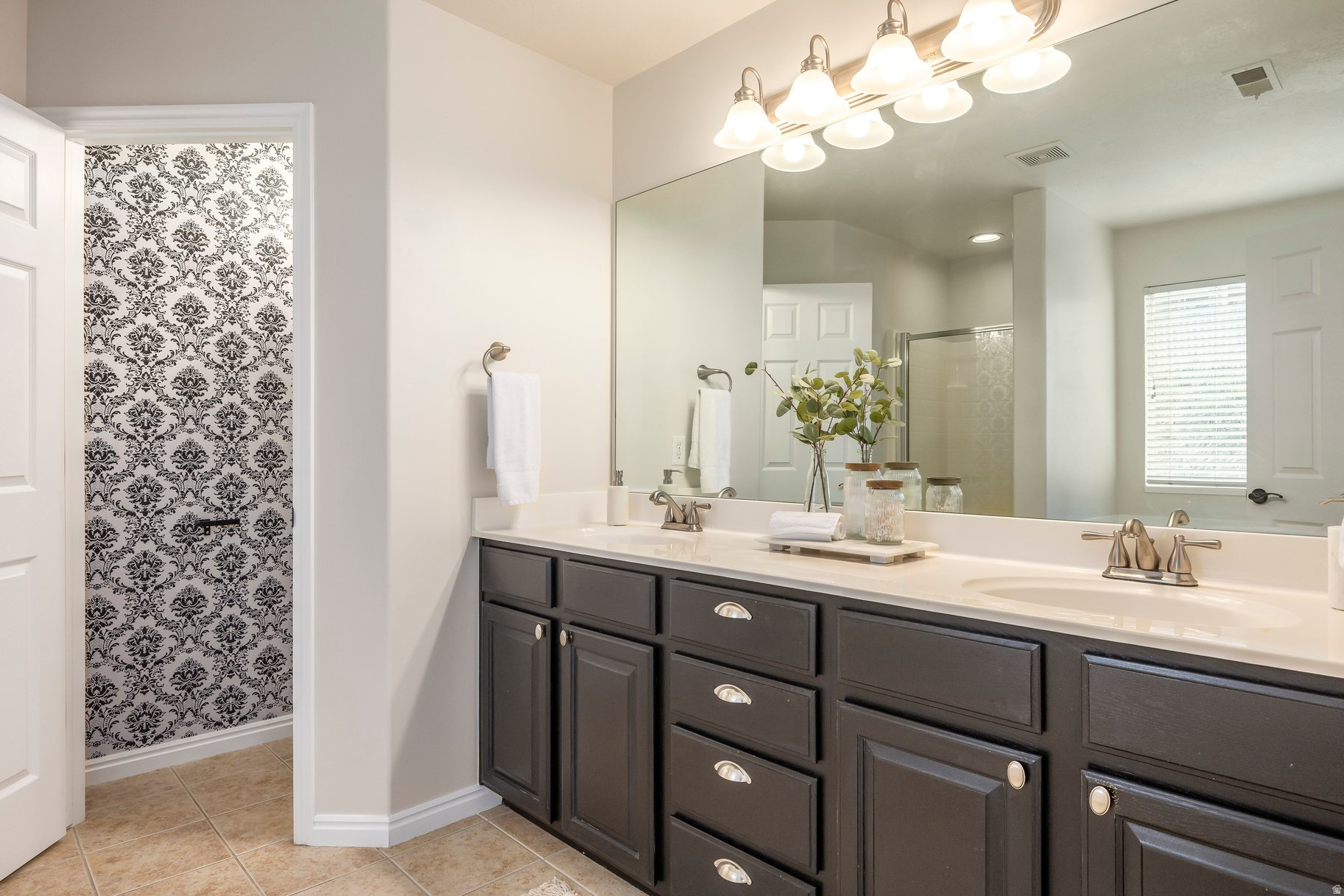 OAK VISTA SUNCREST - Residential