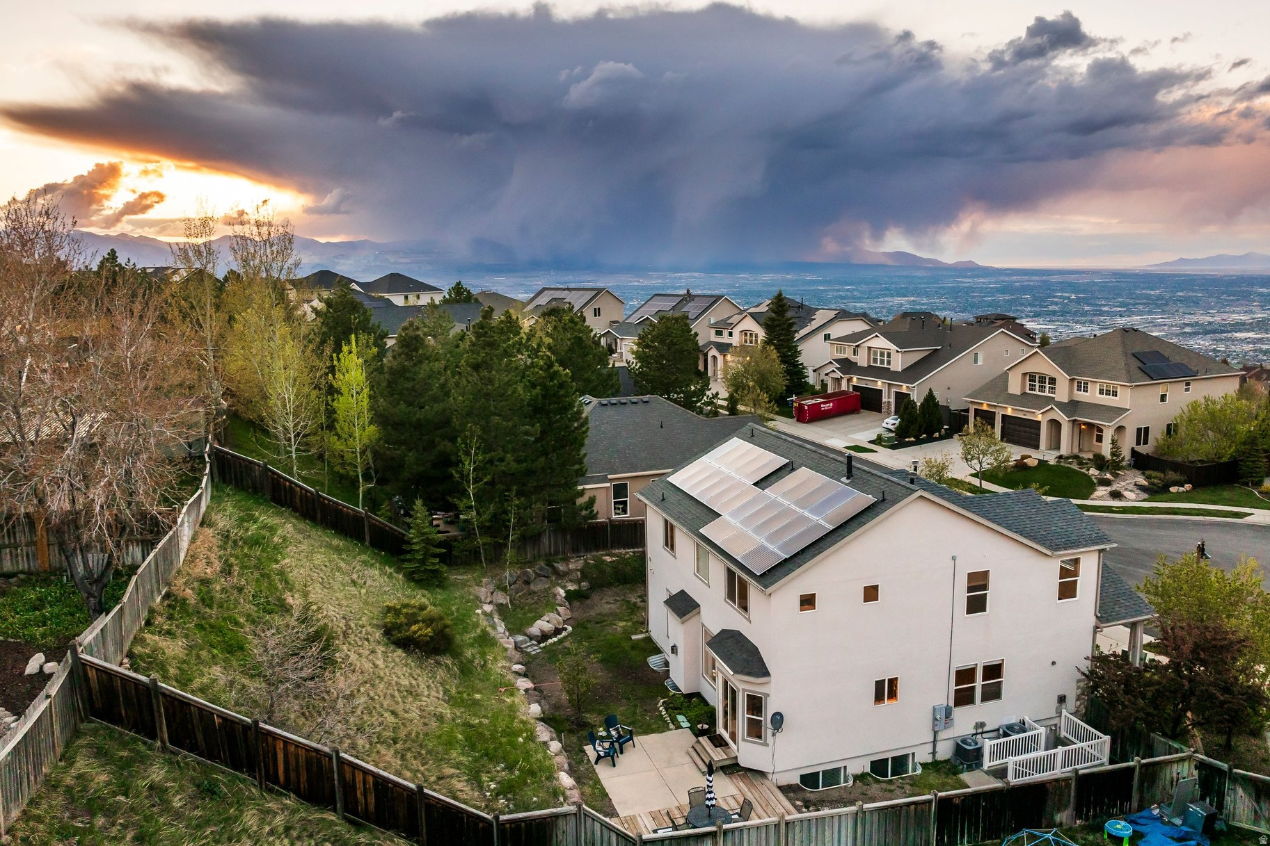 OAK VISTA SUNCREST - Residential