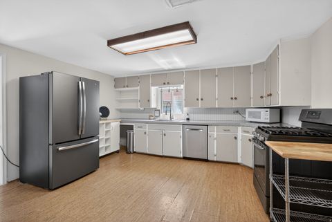 Tiny photo for 125 S 200 W, Farmington, UT 84025 (MLS # 2154054)