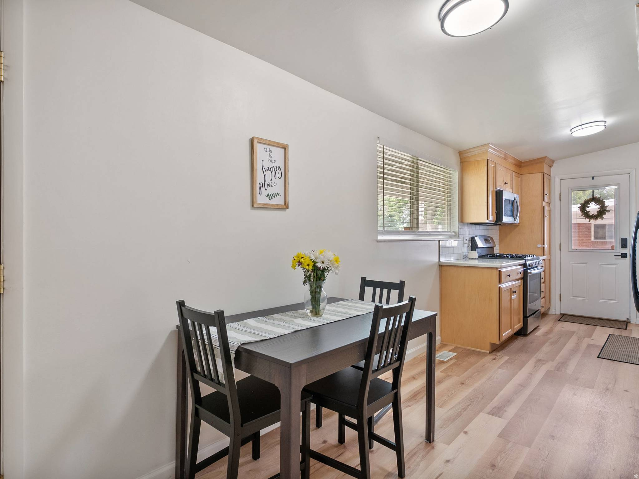 MAPLE MEADOWS - Residential