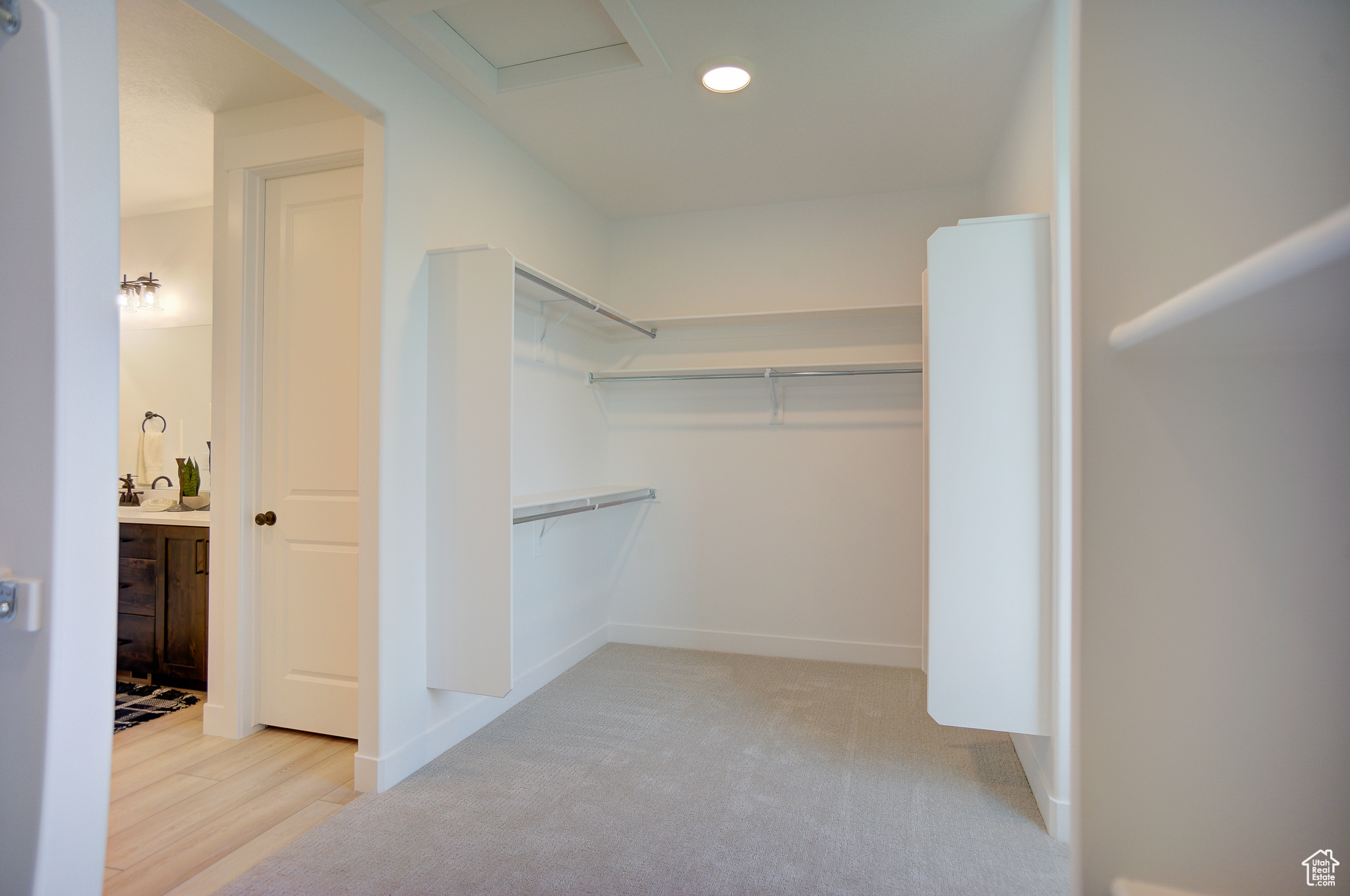 COWBOY ESTATES - Residential