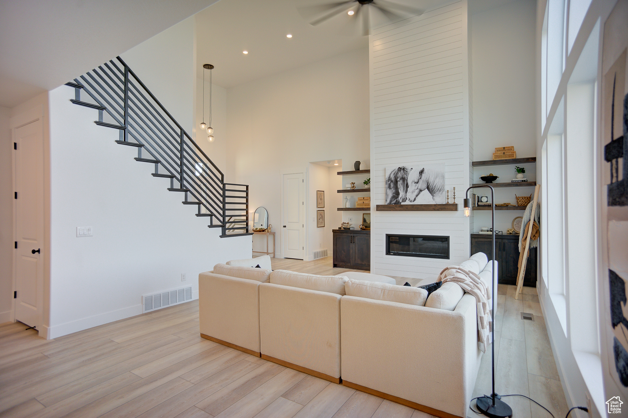 COWBOY ESTATES - Residential