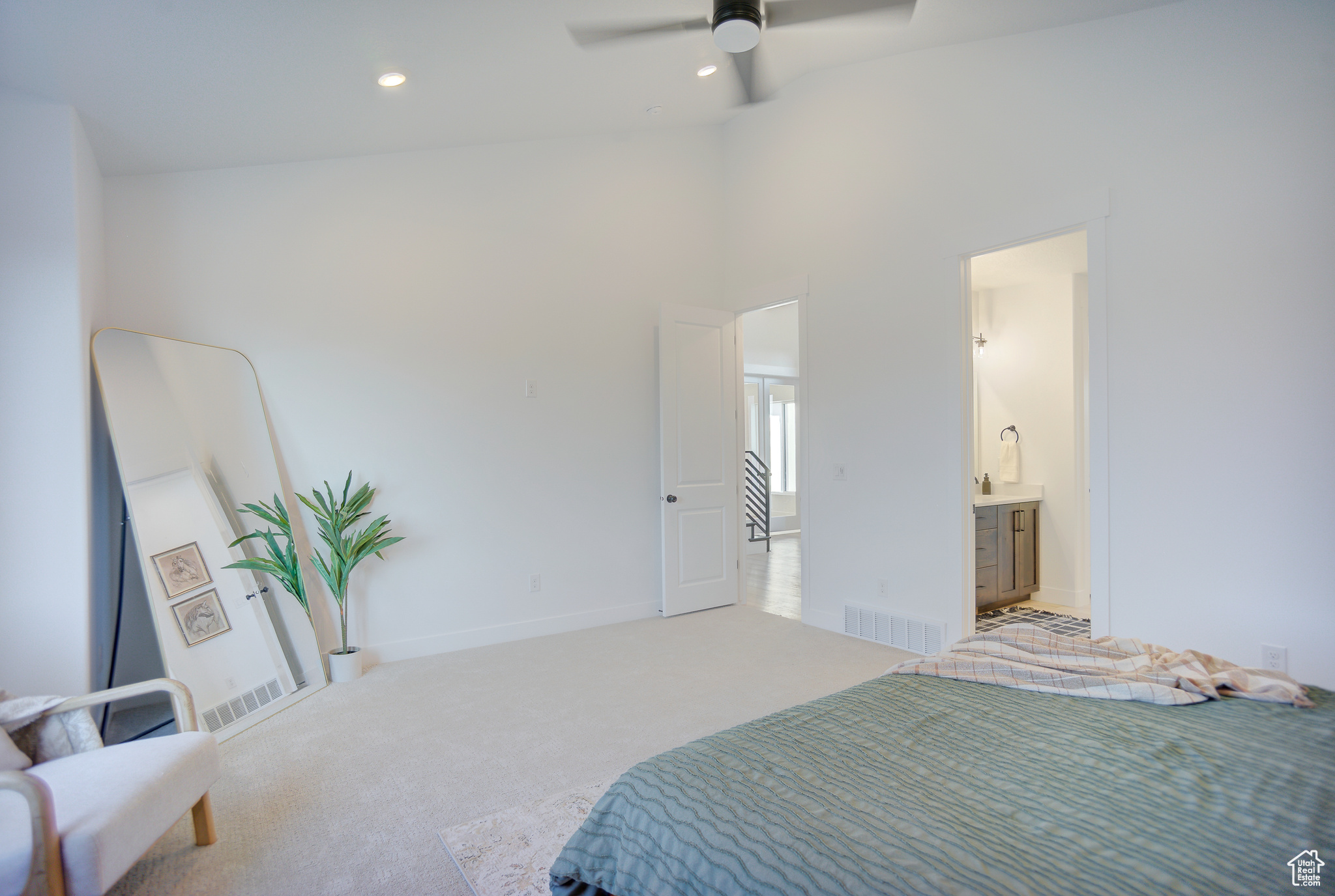 COWBOY ESTATES - Residential