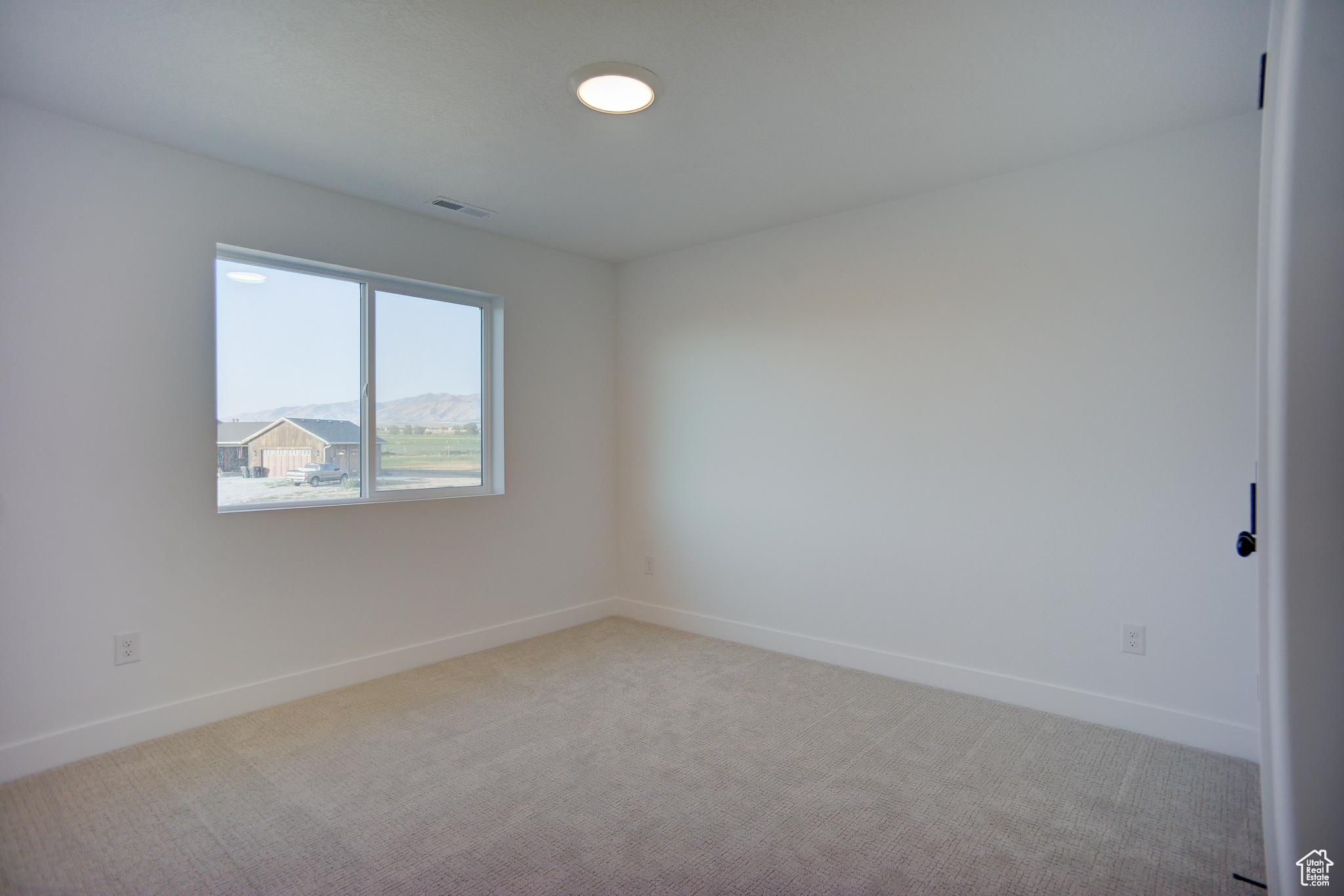 COWBOY ESTATES - Residential