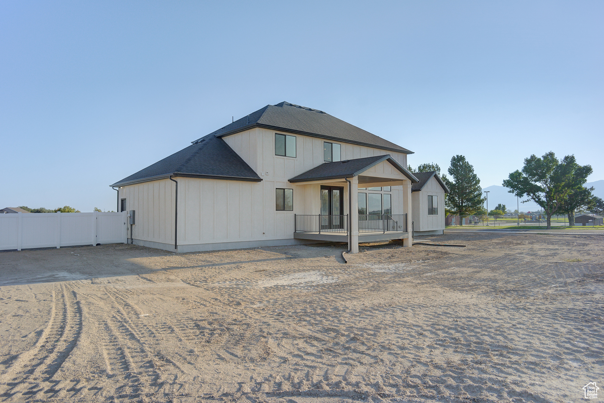 COWBOY ESTATES - Residential