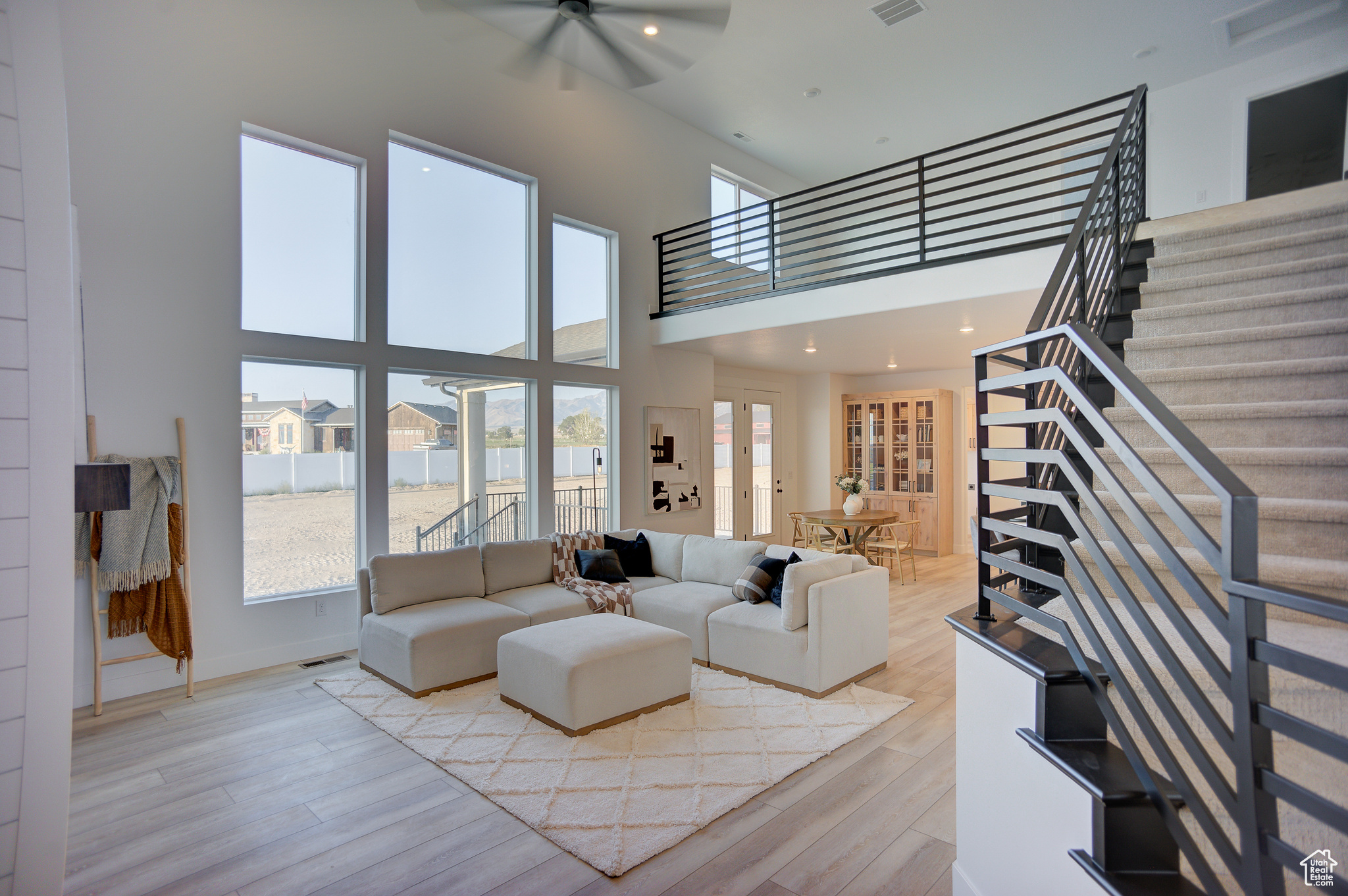 COWBOY ESTATES - Residential